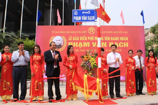 Khách sạn đường Phạm Văn Bạch Hà nội