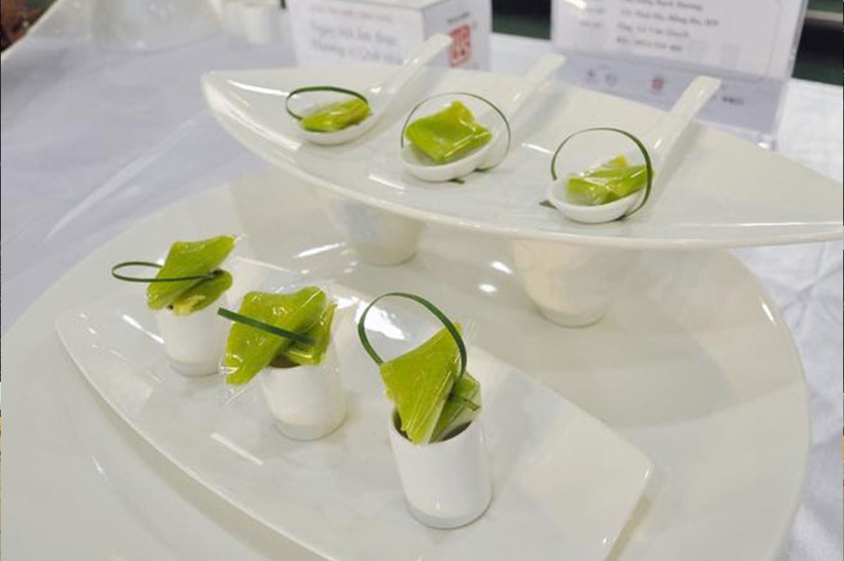 Delicious food not to be missed when traveling to Hanoi