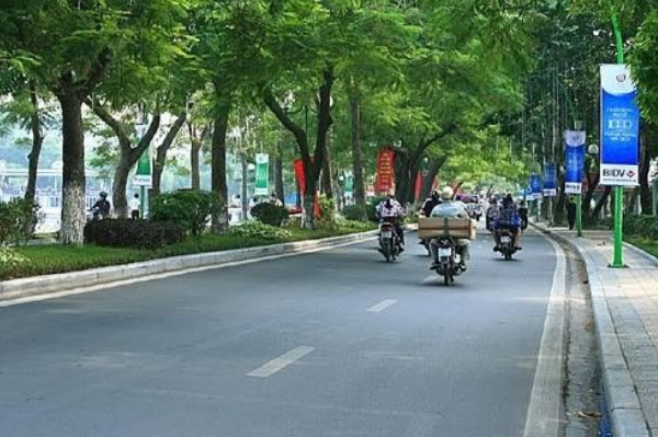 ハノイの西湖で訪問する美しい場所