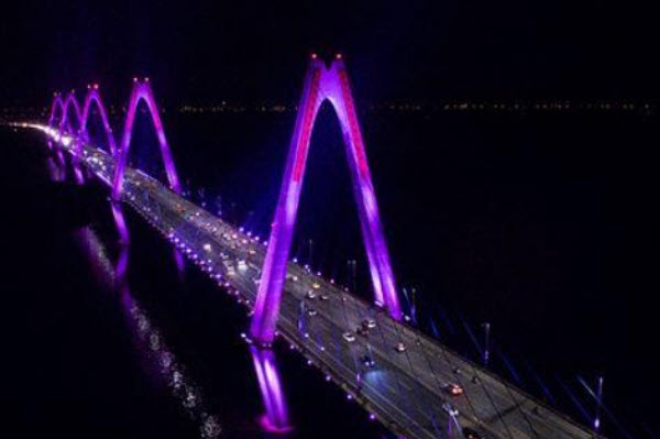 Fun places in Hanoi at night