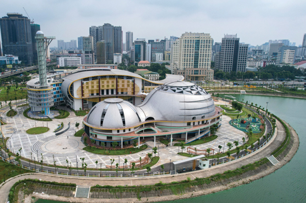Preparing for the Inauguration of Hanoi Children's Palace in Nam Tu Liem District, Hanoi