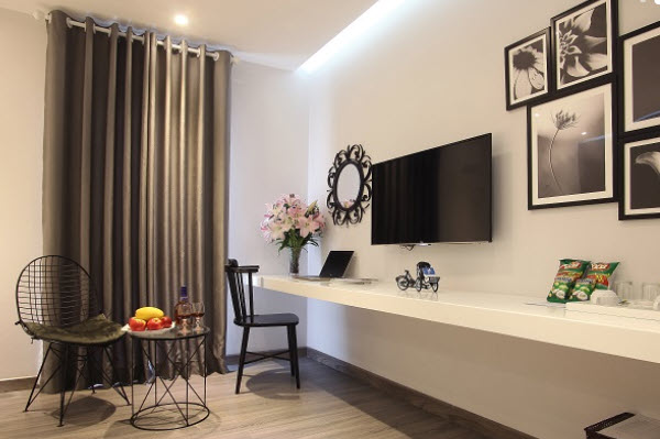 How do you rate a 4-star hotel?