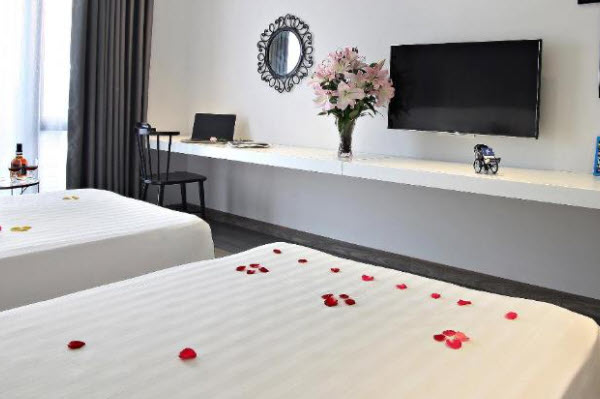 Ping Hotel - 마리 퀴리 하노이 학교 주변 호텔