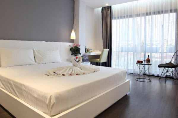 Ping Hotel - khách sạn có ban công ở Hà nội